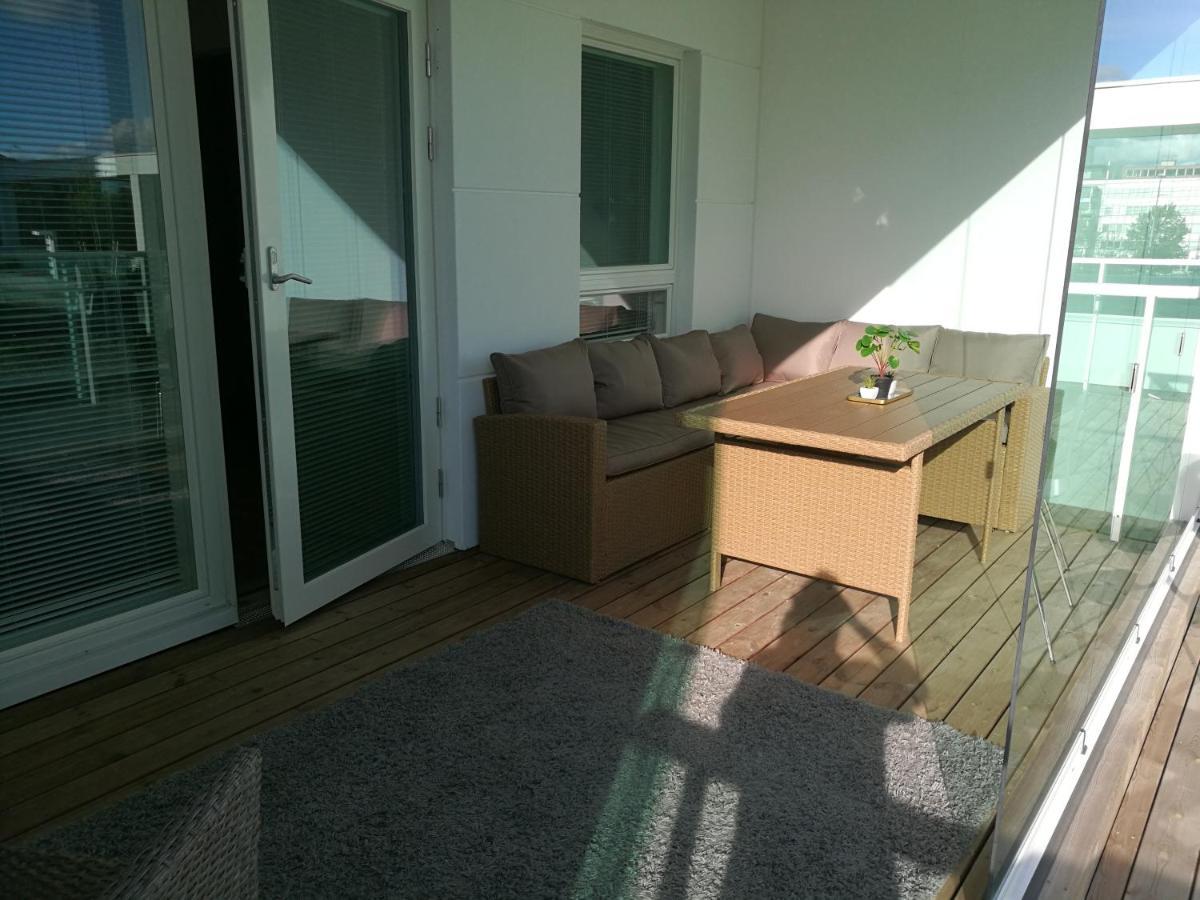 Starhomes Double Lux 8 Oulu Kültér fotó