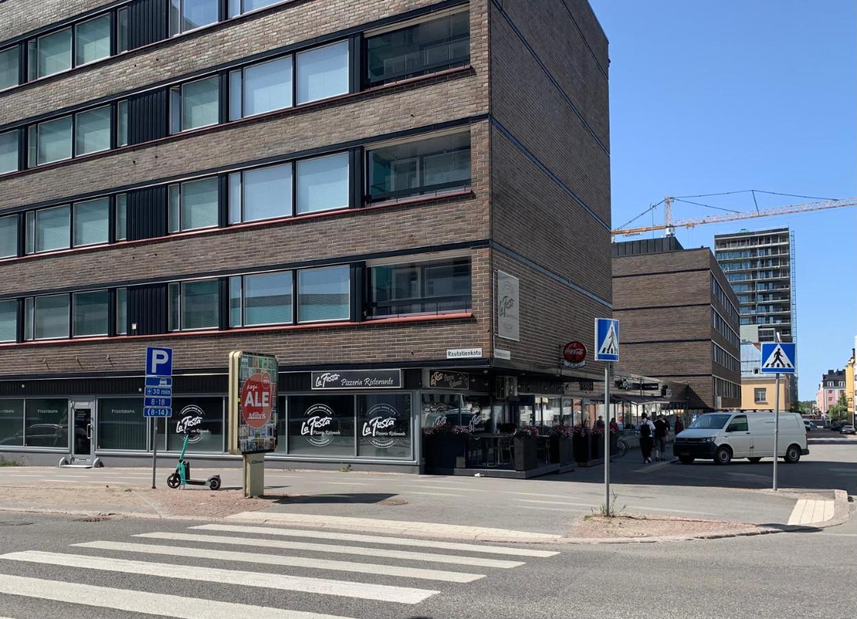 Starhomes Double Lux 8 Oulu Kültér fotó